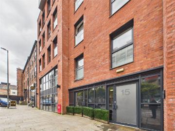 studio for rent in Wolstenholme Square, Liverpool, Merseyside, L1 4JL
