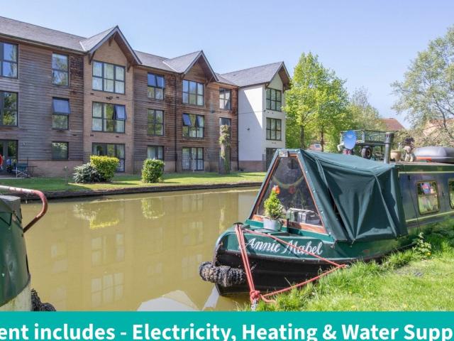 studio for rent in Waterside House Woodley Headland, Peartree Bridge, MK6