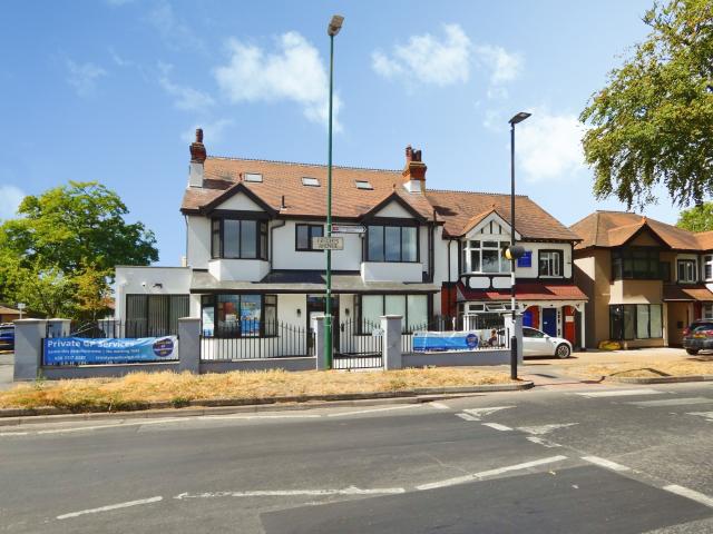 studio for rent in Waverley Way, Carshalton, Carshalton