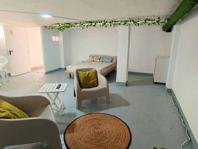Studio for rent in Torrevieja, WiFi included