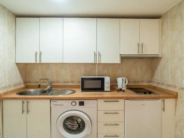 Studio for rent in Torremolinos, all bills included