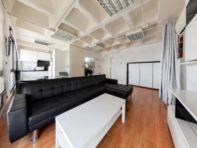 Studio for rent in Triana, bills included