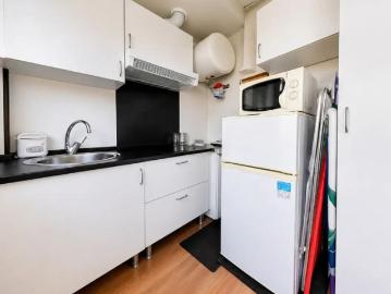 Studio for rent in Triana, bills included