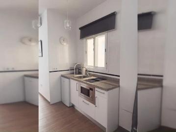 Studio for rent in Triana, Seville, professionals and families