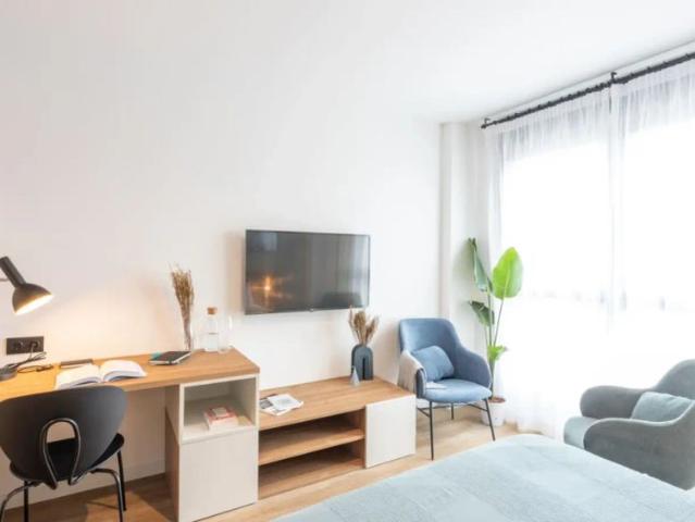Studio for rent in Valdefuentes, all bills included