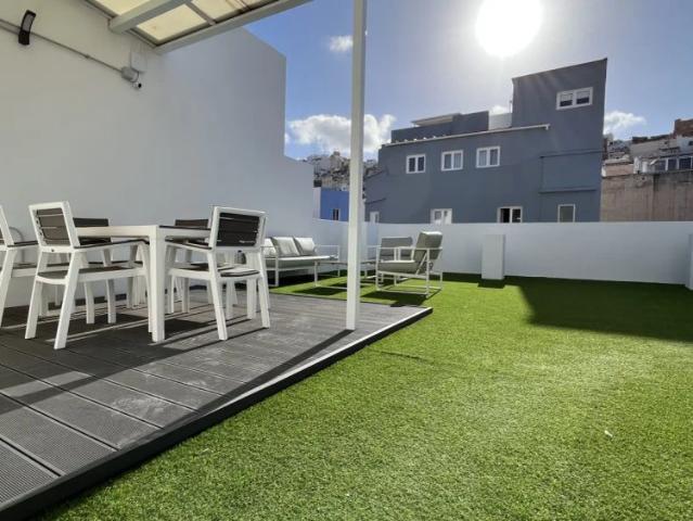 Studio for rent in Vegueta, bills included