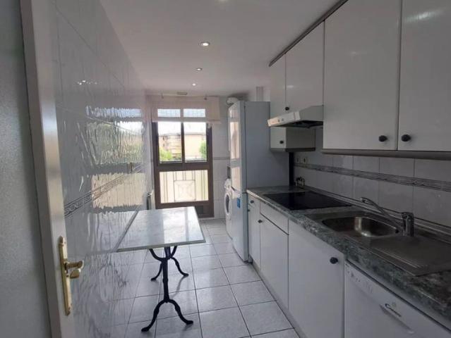 Studio for rent in Villaviciosa de Odón, only professionals