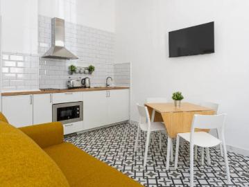 Studio for rent in Vistafranca, bills included