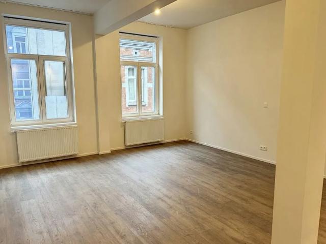 Studio for rent, Namur