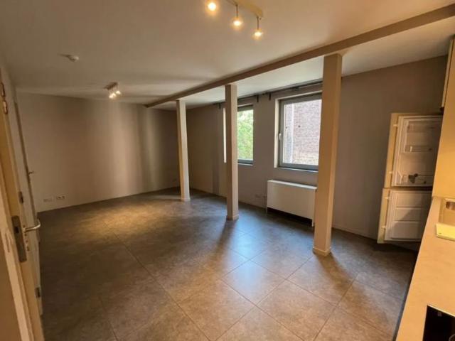 Studio for rent, Namur
