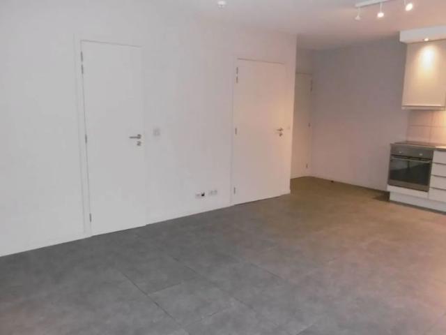 Studio for rent, Namur