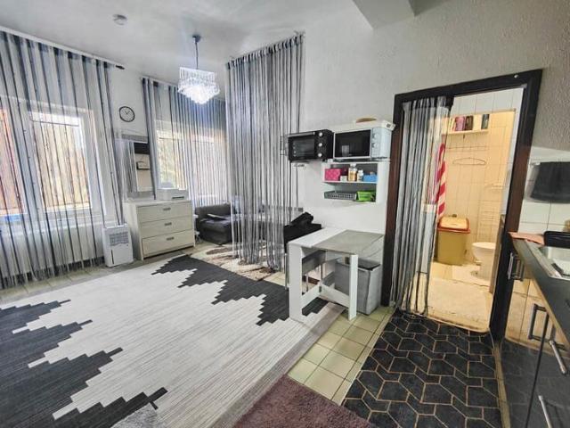 Studio for rent near ULB/VUB Pétillon/Hankar