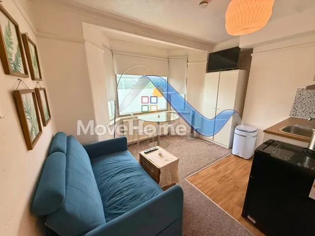 Studio for Rent, NW2 MoveHome