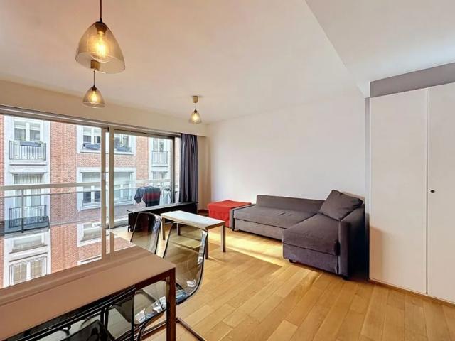 Studio for rent, Sint Gillis