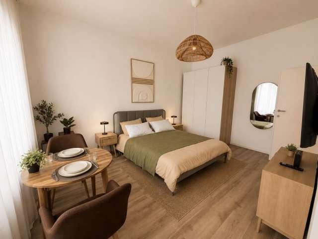 Studio for rent, Porte de Hal, Brussels