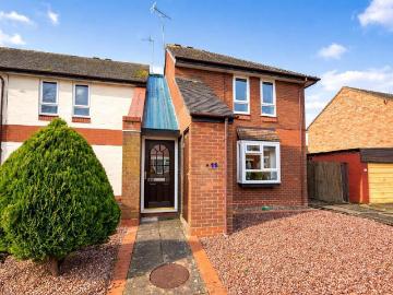 Flat for sale in Burhill - Equipped kitchen