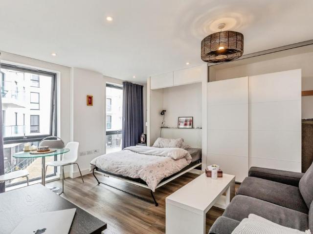 1 bedroom flat for sale