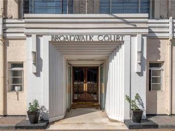 Royal Borough of Kensington, W9, Little Venice, London, Greater London