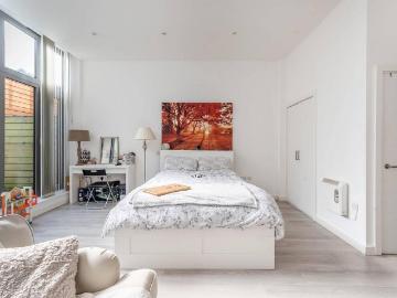 Harrow, Greater London - Equipped kitchen