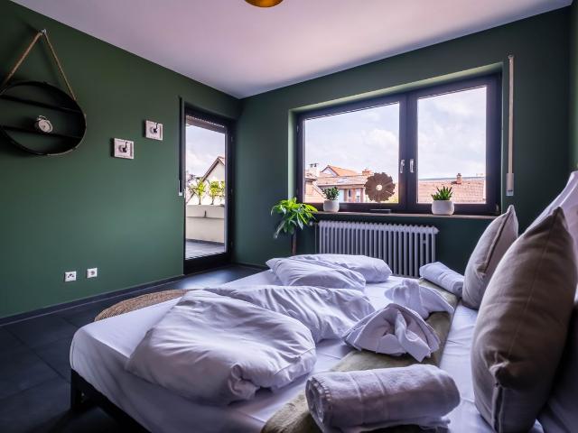 Studio Fayence Karlsruhe Durlach, Karlsruhe Amsterdam Apartments for Rent