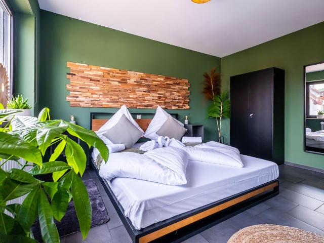 Studio Fayence Karlsruhe Durlach, Karlsruhe Amsterdam Apartments for Rent