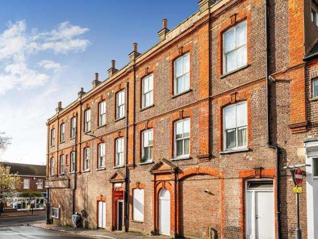 Studio Flat