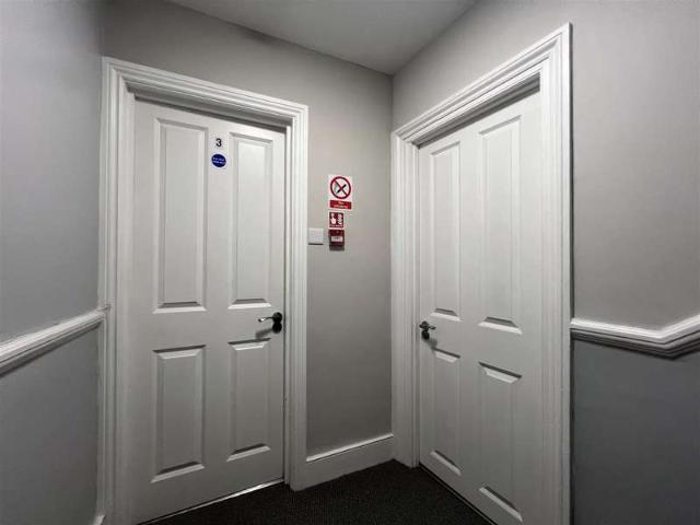 Studio Flat