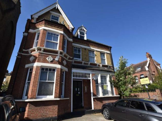Studio Flat