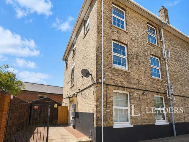 Studio Flat