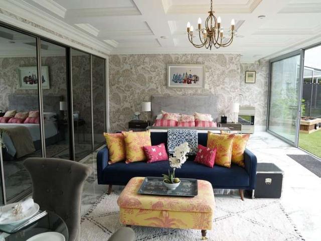 Studio Flat