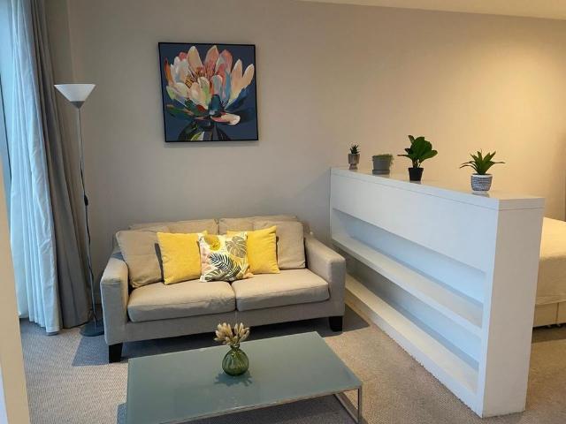 Studio Flat, The Rotunda, B2