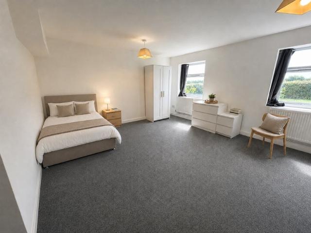 Studio Flat To Let – All Bills Included – £700pcm