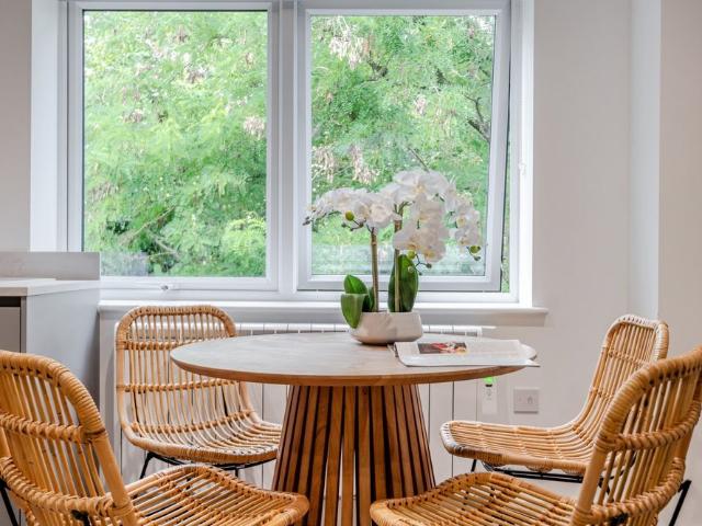 Studio Flat to rent Croydon Road, Beckenham, BR3