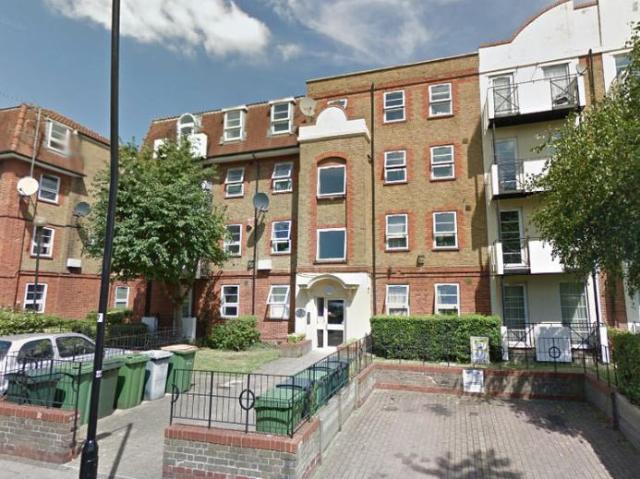 Studio Flat to rent in West Ham, E15 £1300PCM