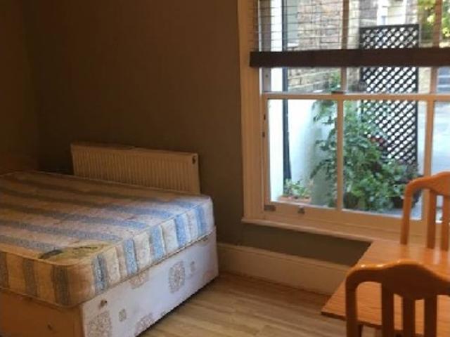 Studio Flat To Rent