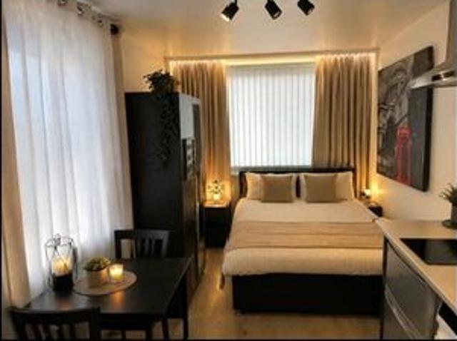 Studio Flat, Uppingham Gardens, NG2