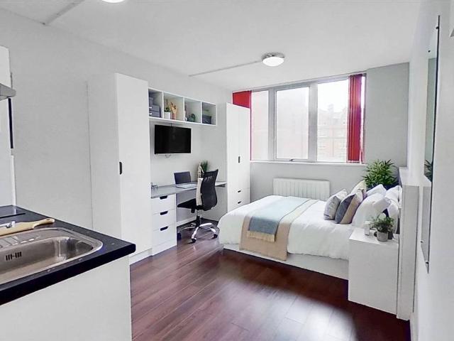 Studio Flat, Victoria House, NG1