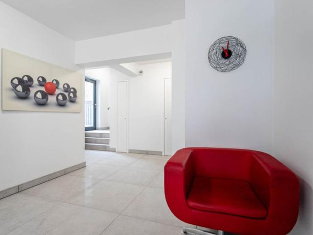 Studio flat with garden 25 minutes to Warsaw's centre, close to SWPS University