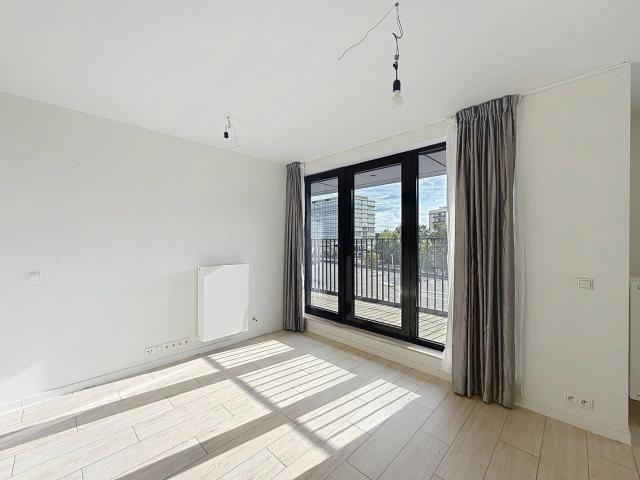 Studio flat with parking