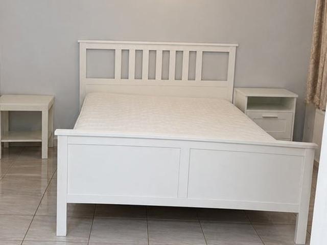 Studio flat available in TW14