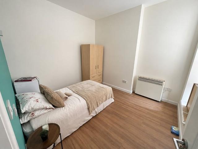 Studio Flat, Beckenham Road, BR3