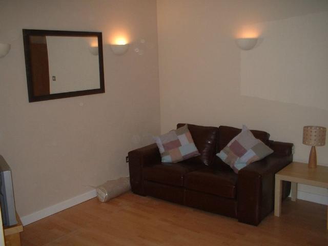 Studio Flat, Britannia House, LS1
