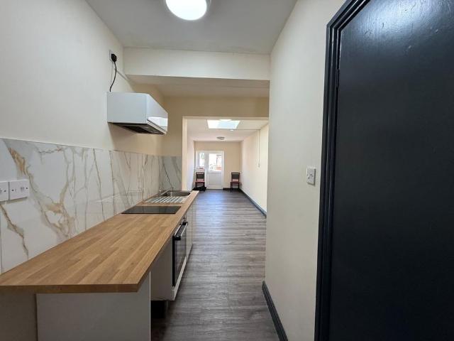 Studio Flat, Eastville, BS5