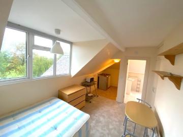 Studio Flat FOR RENT