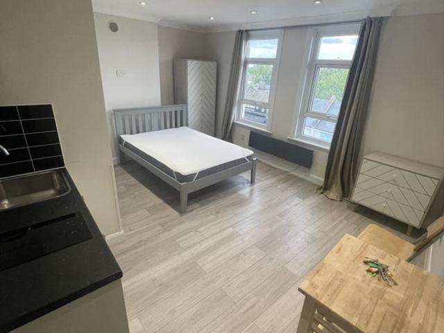 Studio Flat for Rent in Tooting – Perfect Location
