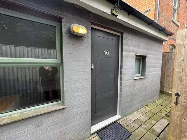 Studio flat for rent in Woodhurst Road, Moseley, B13