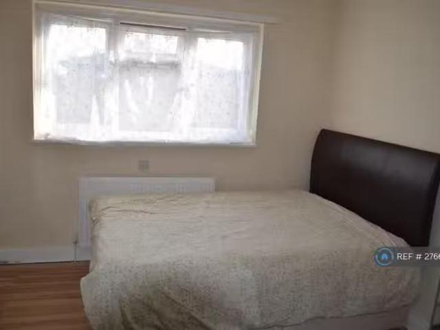 Studio flat for rent in Blandford Road, Beckenham, BR3