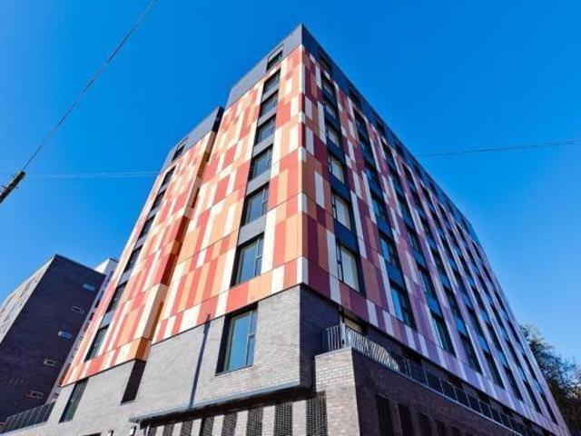 Studio flat for rent in 912Cardinal Court, Scholes Street, Oldham, Greater Manchester, OL1