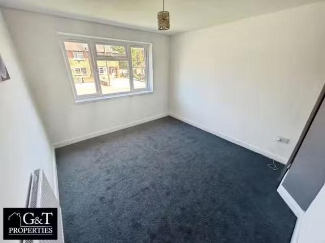 Studio flat for rent in Caslon Crescent, Stourbridge, DY8