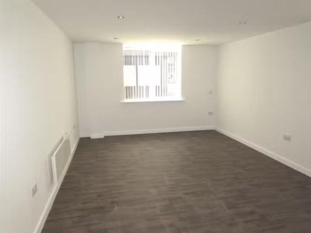 Studio flat for rent in Christchurch Road, Bournemouth, BH1